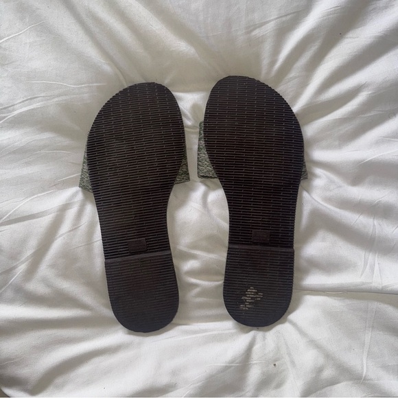 Havaianas You Malta Metallic Sandal Slides in Green/Yucca US 9-10 | EU 39-40 - Picture 4 of 7